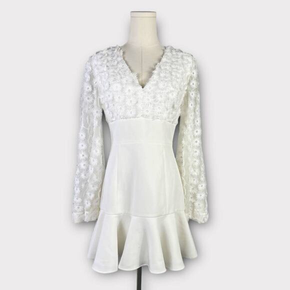 Keepsake The Label Floral Embroidered Long Sleeve Dress Small NEW - Picture 1 of 9